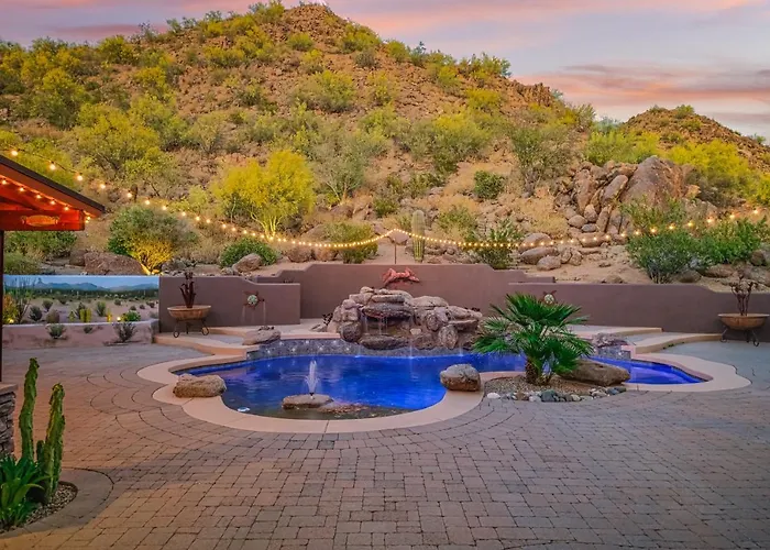 Quail Mountain Desert Resort: Heated Pool, Mt Vews, Br's King & Tv's, Hiking Mesa