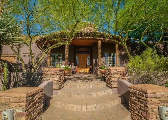 Holiday home Quail Mountain Desert Resort: Heated Pool, Mt Vews, Br's King & Tv's, Hiking Mesa